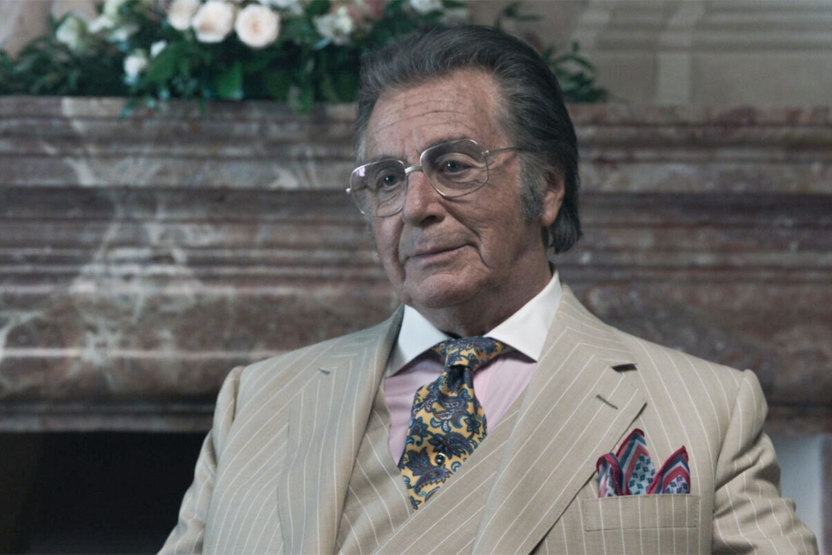 Новости кино звезд: 29-летняя возлюбленная родила 83-летнему Аль Пачино сына