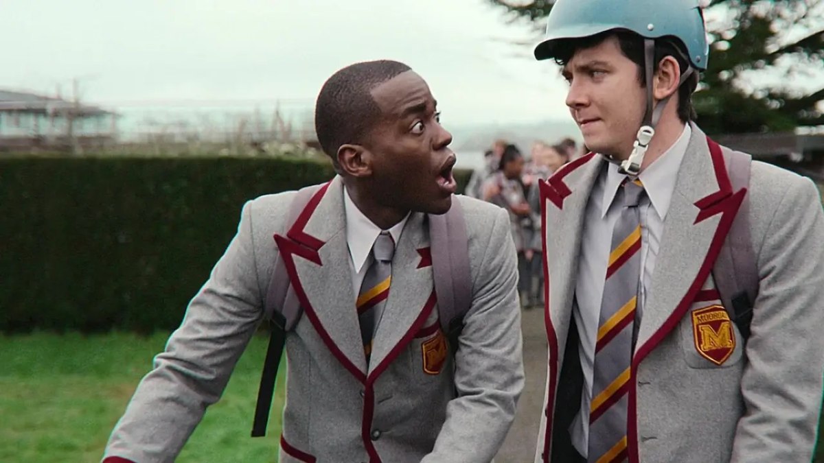 Новости кино звезд: Стала известна потенциальная дата выхода 4-го сезона «Сексуального просвещения». Чего ждать от продолжения?