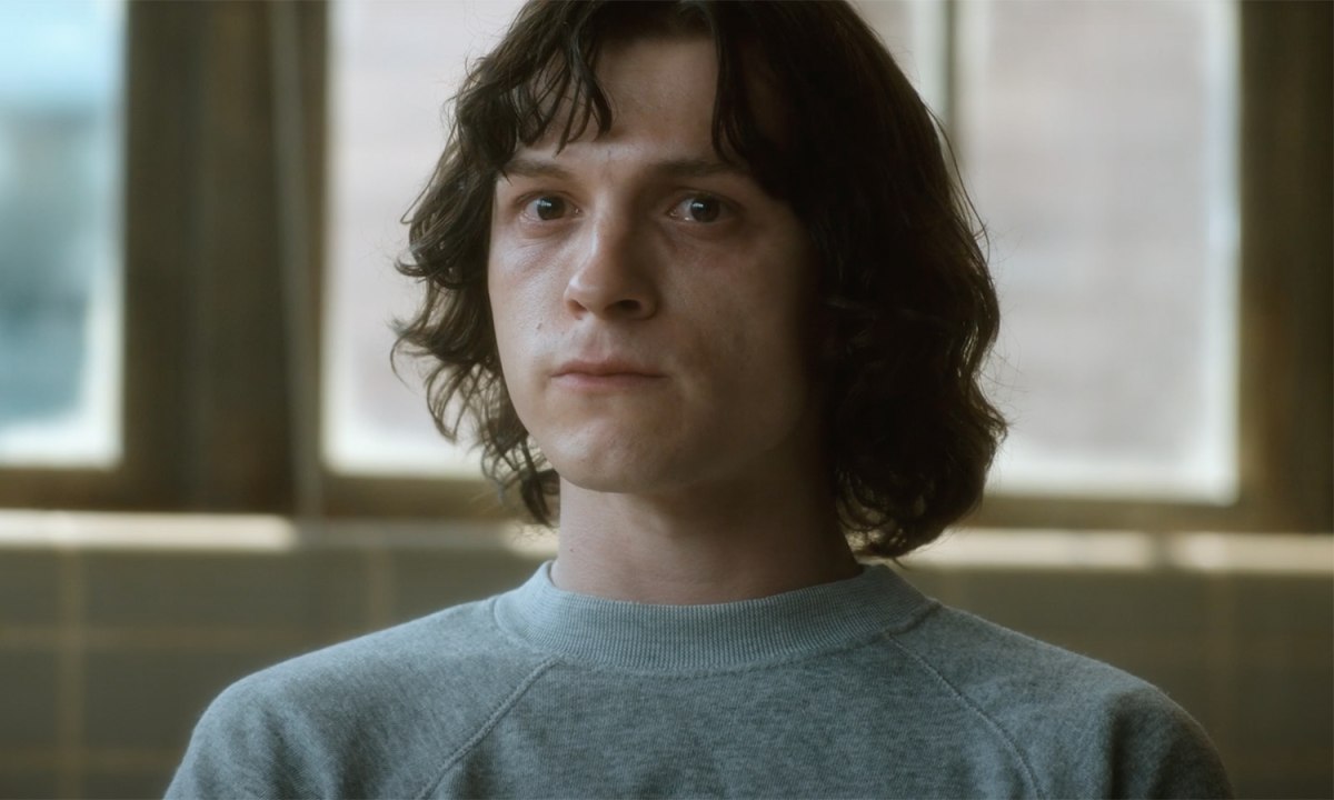 Новости кино звезд: Вышел трейлер сериала «Переполненная комната» с Томом Холландом и Амандой Сейфрид