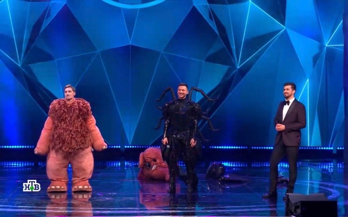 Новости кино звезд: Стало известно имя победителя 4-го сезона шоу «Маска»