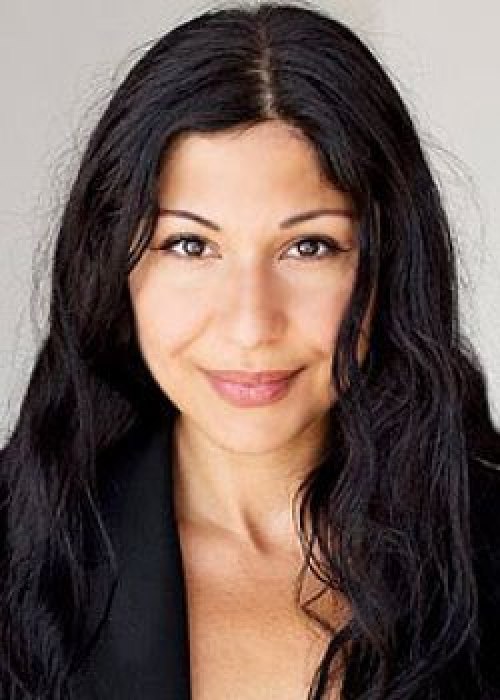 Бахар парс в молодости. Бахар парс актриса. Хазал бенли. Бахар парс в молодости. Актриса йелиз куванджи.